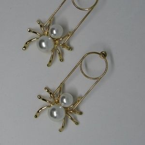 Pearl and Gold Spider Earrings